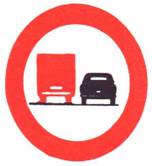 لا يجوز لمركبة تجارية يزيد وزنها عن 4 أطنان أن تتجاوز مركبة ميكانيكية