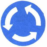 أعطِ حق الأولوية لحركة السير القاطعة طريقك واعبر الدوار من جانبه الأيمن